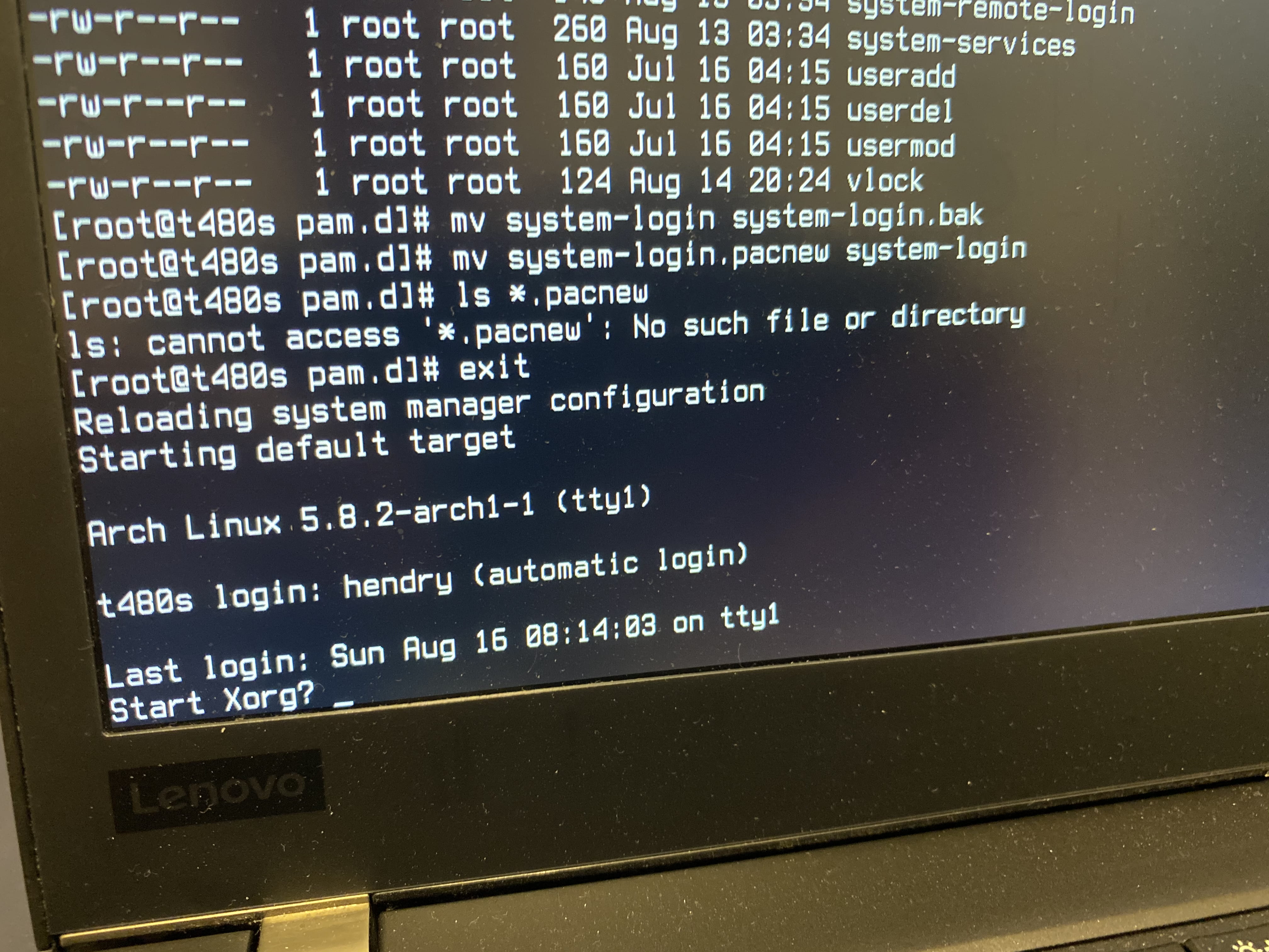 Super weird login problem r/archlinux